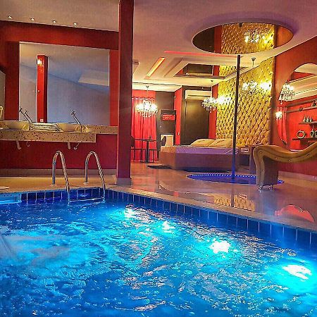 Happy Night (Adults Only) Hotel Cotia  Exterior photo