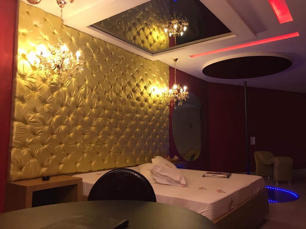 Happy Night (Adults Only) Hotel Cotia  Exterior photo