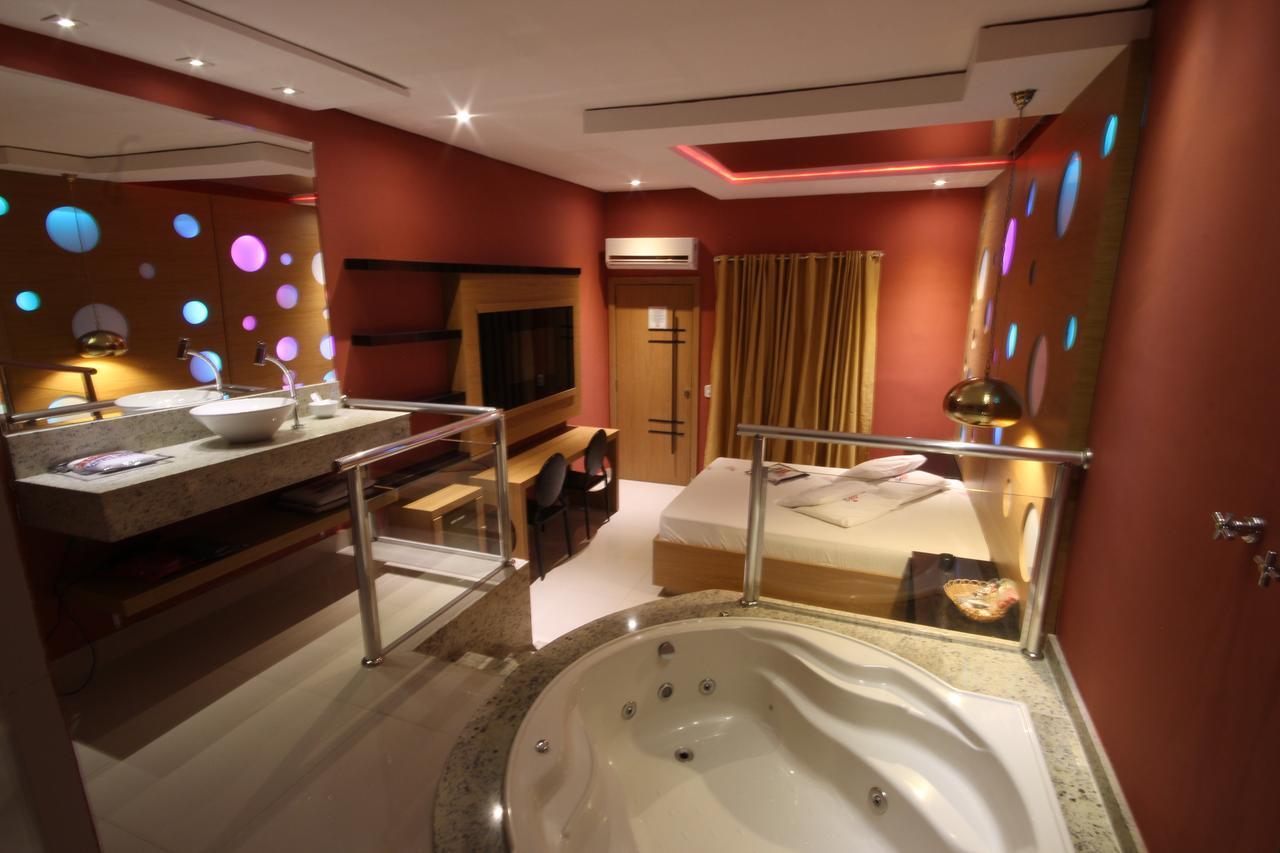 Happy Night (Adults Only) Hotel Cotia  Exterior photo