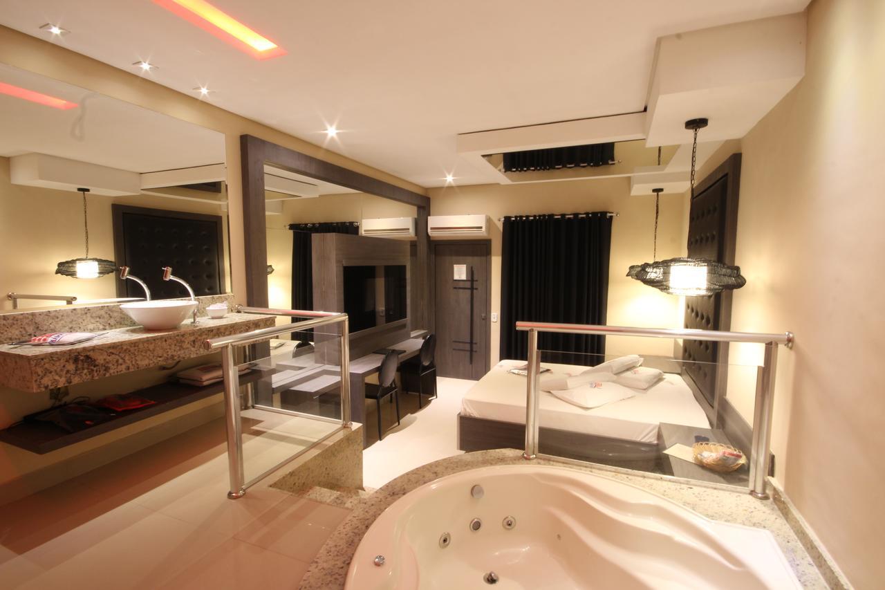 Happy Night (Adults Only) Hotel Cotia  Exterior photo
