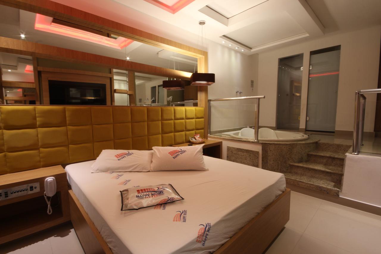 Happy Night (Adults Only) Hotel Cotia  Exterior photo